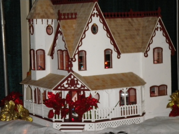 Dollhouse 4